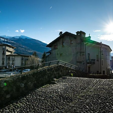 Alpine Apartment Аоста Екстер'єр фото