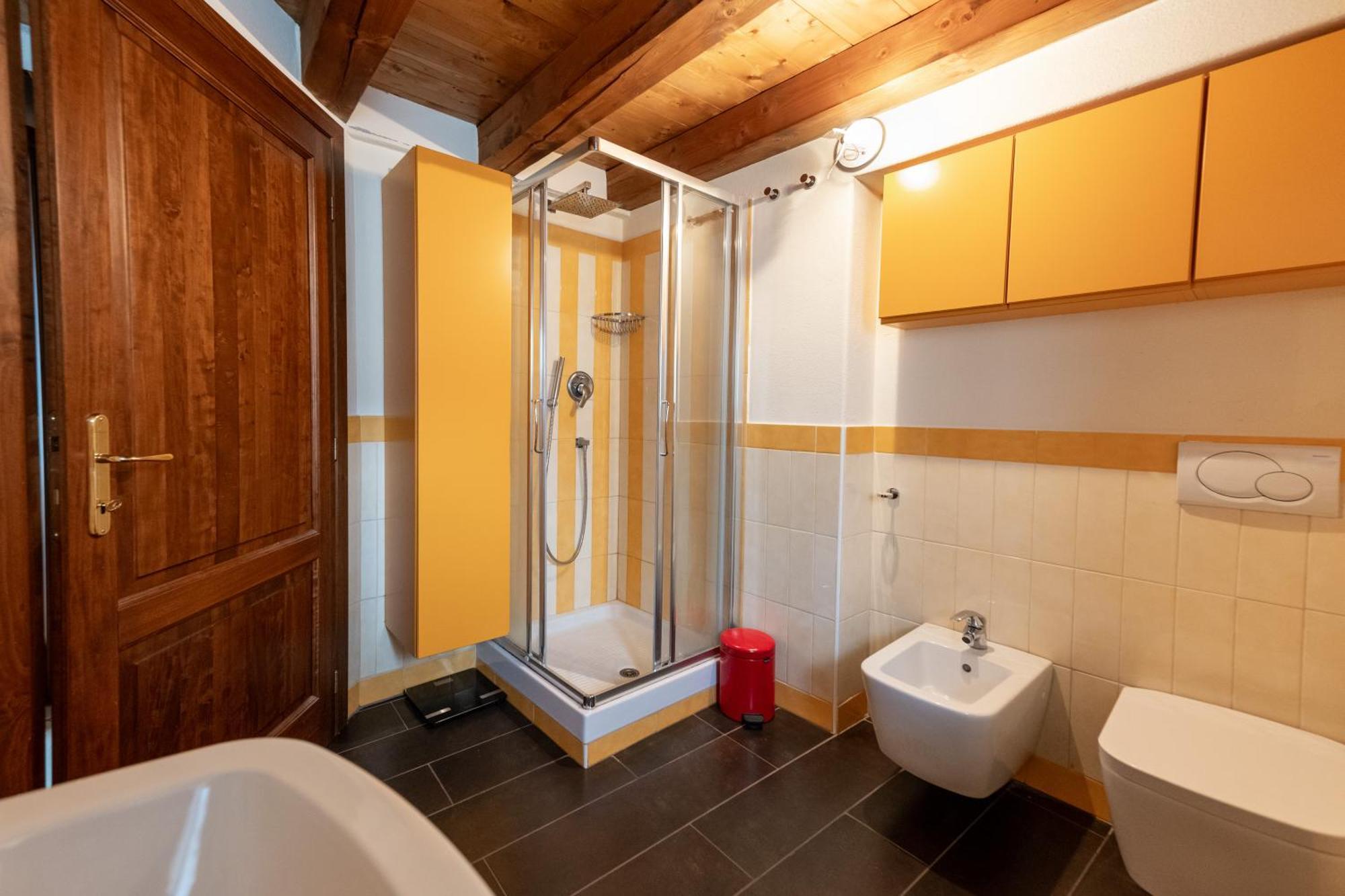 Alpine Apartment Аоста Екстер'єр фото